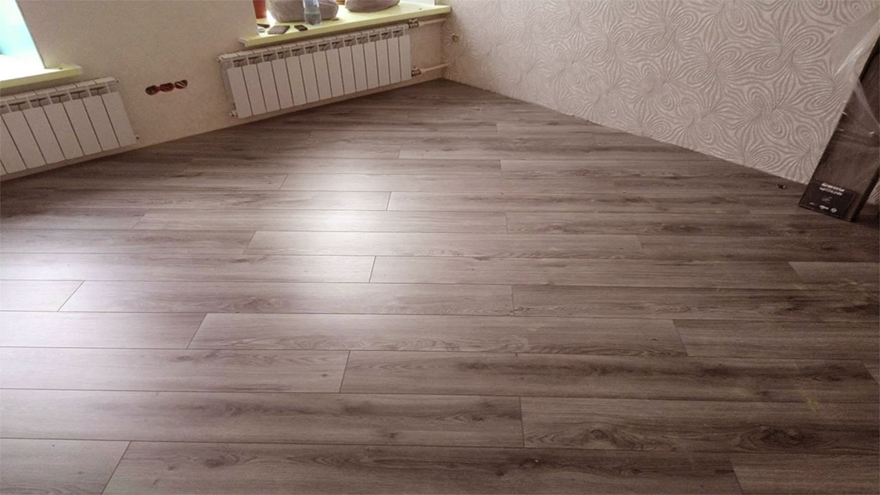Укладка ламината в Курске и Курской области: профессиональный подход от ИП Дмитрий Пожидаев.